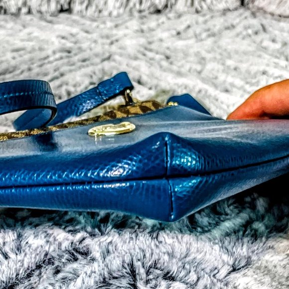 NWOT - COACH (LIGHT GOLD/TEAL) EAST/WEST W/SIGNATURE POP-UP POUCH (F52598) - Picture 6 of 10